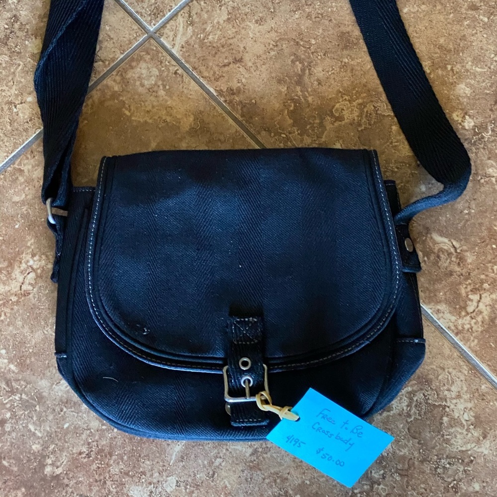 Free To Be Crossbody